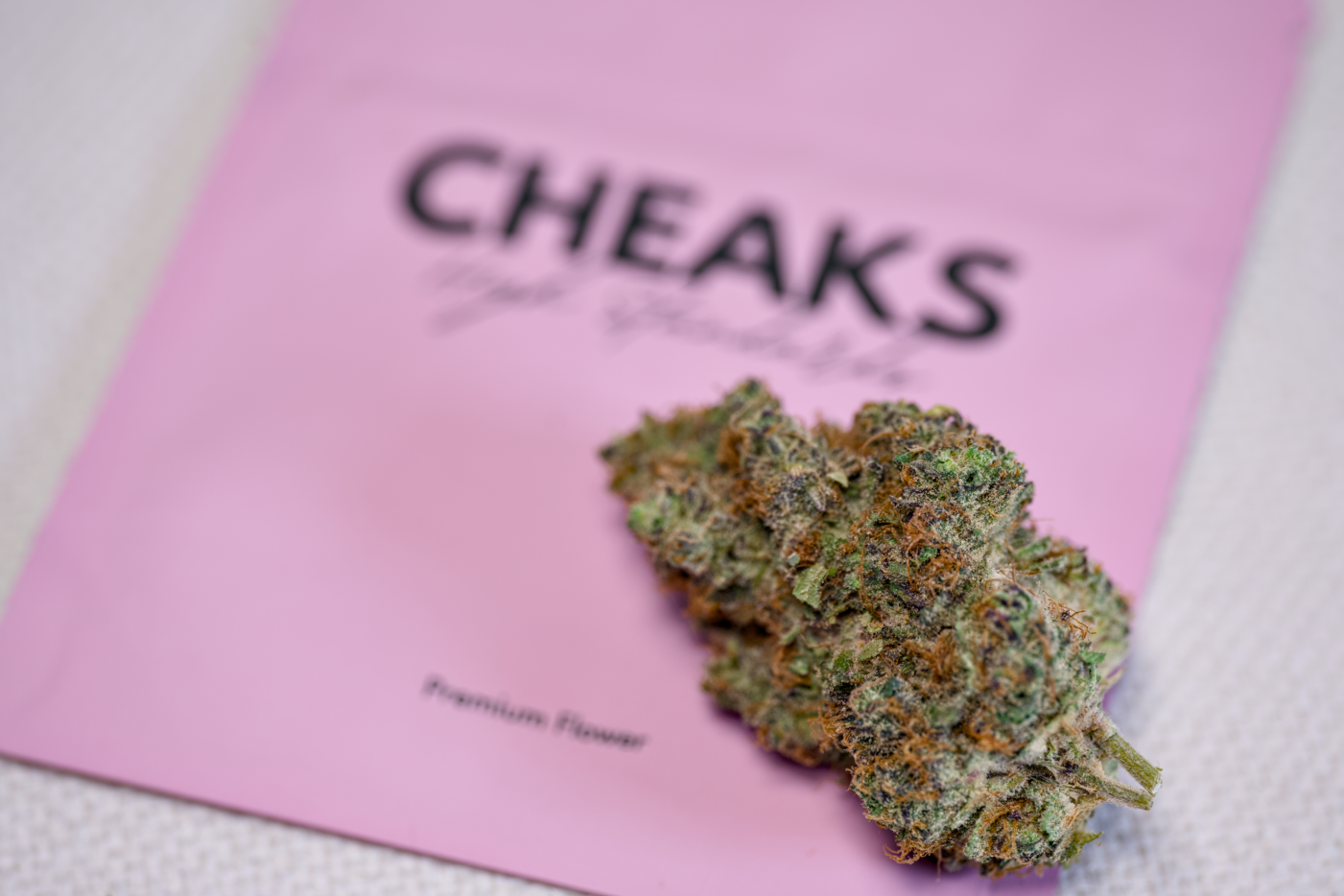 Cheaks Premium Flower - Lip Gloss | Hybrid 8th (3.5g)